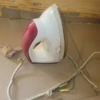 Pressing iron